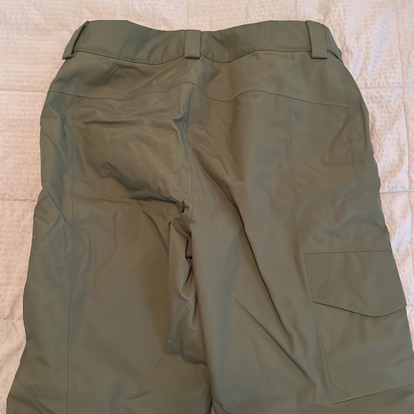 The North Face Snow Pants - Picture 5 of 6